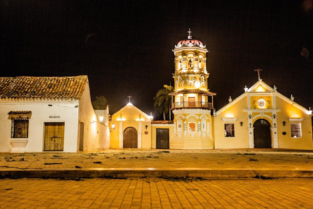 Bed and Breakfast La Casa Amarilla Mompos Exterior foto
